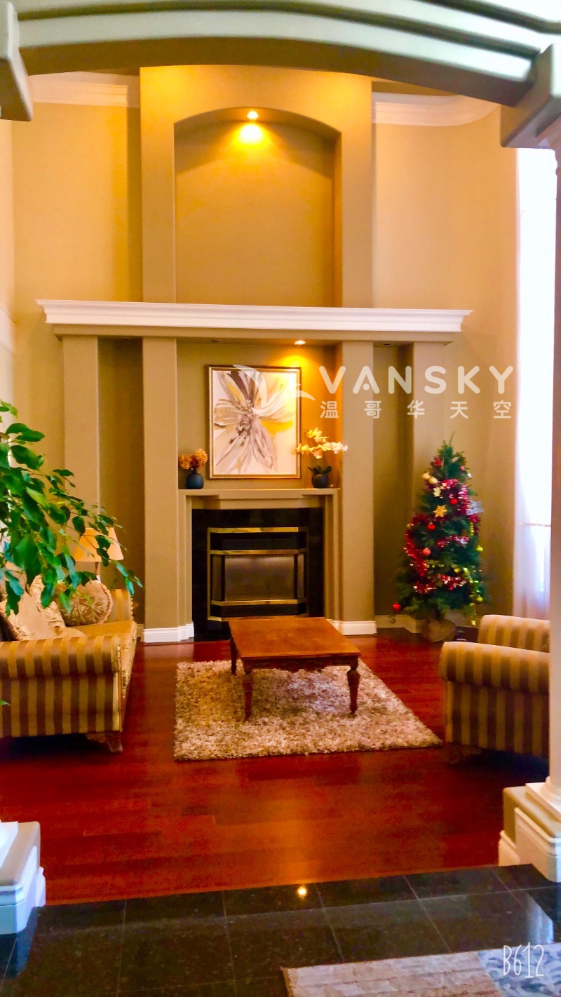 221217160951_Sun Room Grand Angle.jpg